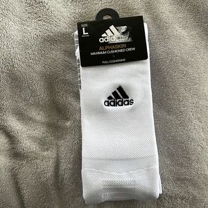 ADIDAS
MAXIMUM CUSHIONED CREW